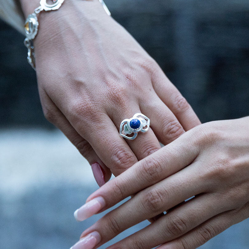 Pande Chakra fingerring | 925 Sterling Sølv og Lapis Lazuli Pande Chakra fingerring | 925 Sterling Sølv og Lapis Lazuli