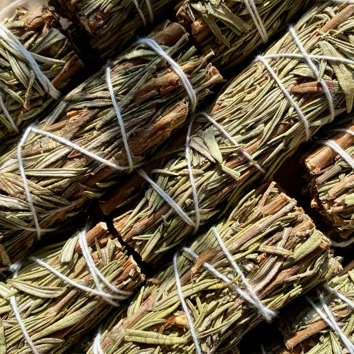 Bjerg Salvie - rens dine krystaller - smudge stick Bjerg Salvie - rens dine krystaller - smudge stick