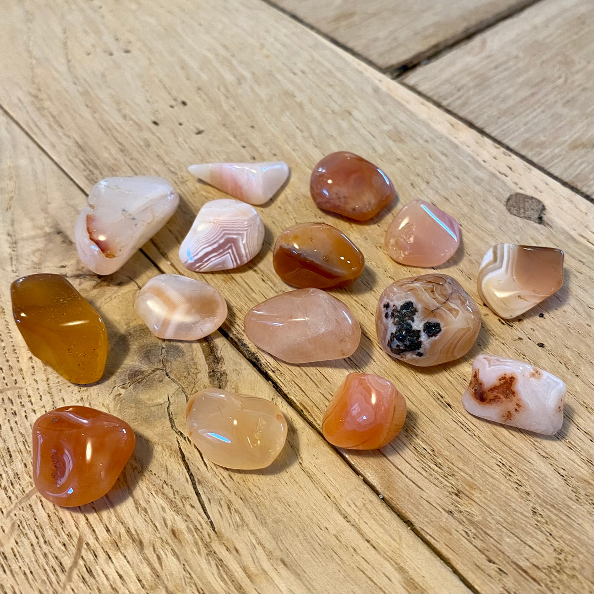 Lykkeposen De 15 karneoler Lykkeposen De 15 karneoler