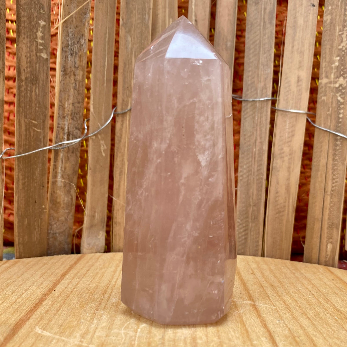 Rosakvarts obelisk 10 cm – håndlavet Rosakvarts obelisk 10 cm – håndlavet