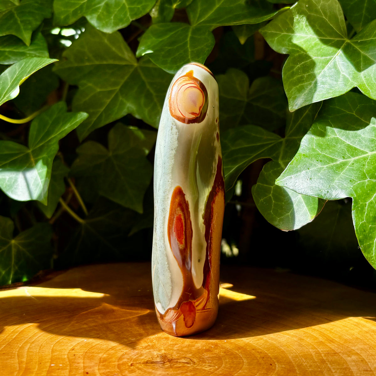 Polychrome jaspis figur - 13 cm Polychrome jaspis figur - 13 cm
