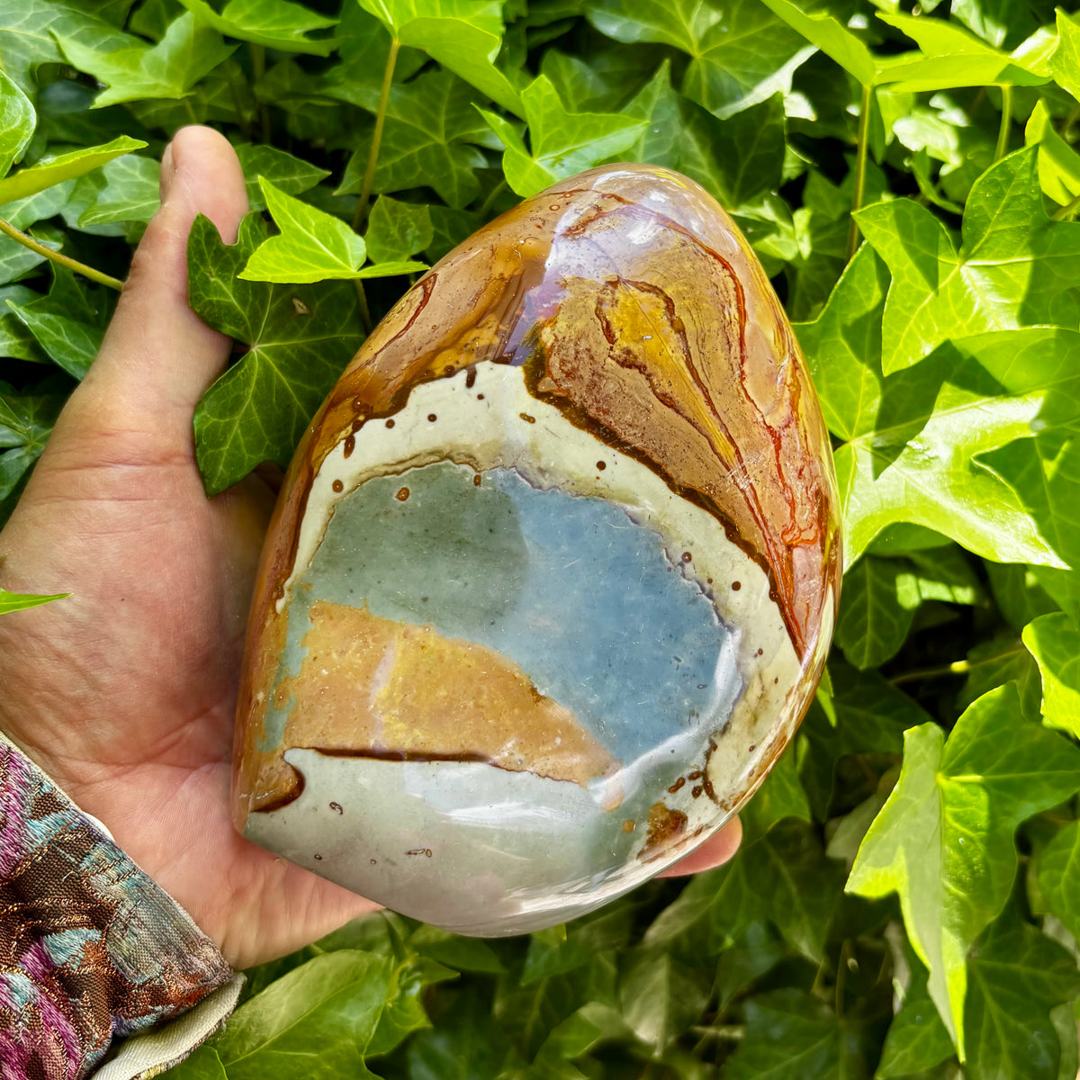 Polychrome jaspis figur - 15,5 cm | 1,8 kg Polychrome jaspis figur - 15,5 cm | 1,8 kg