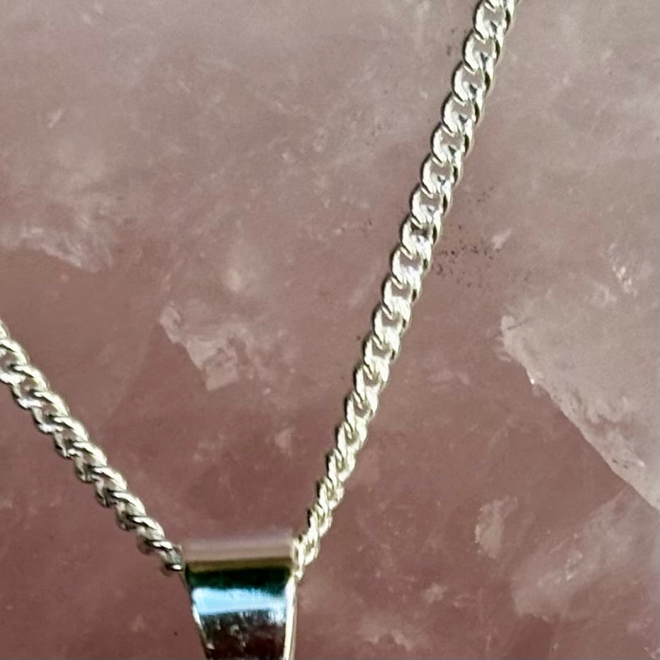 Chakra harmoni vedhæng | 925 Sterling Sølv, 7 krystaller og månesten Chakra harmoni vedhæng | 925 Sterling Sølv, 7 krystaller og månesten