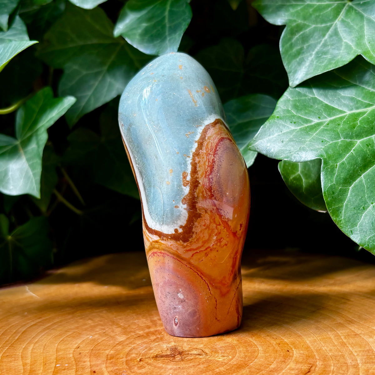 Polychrome jaspis figur - 12 cm Polychrome jaspis figur - 12 cm