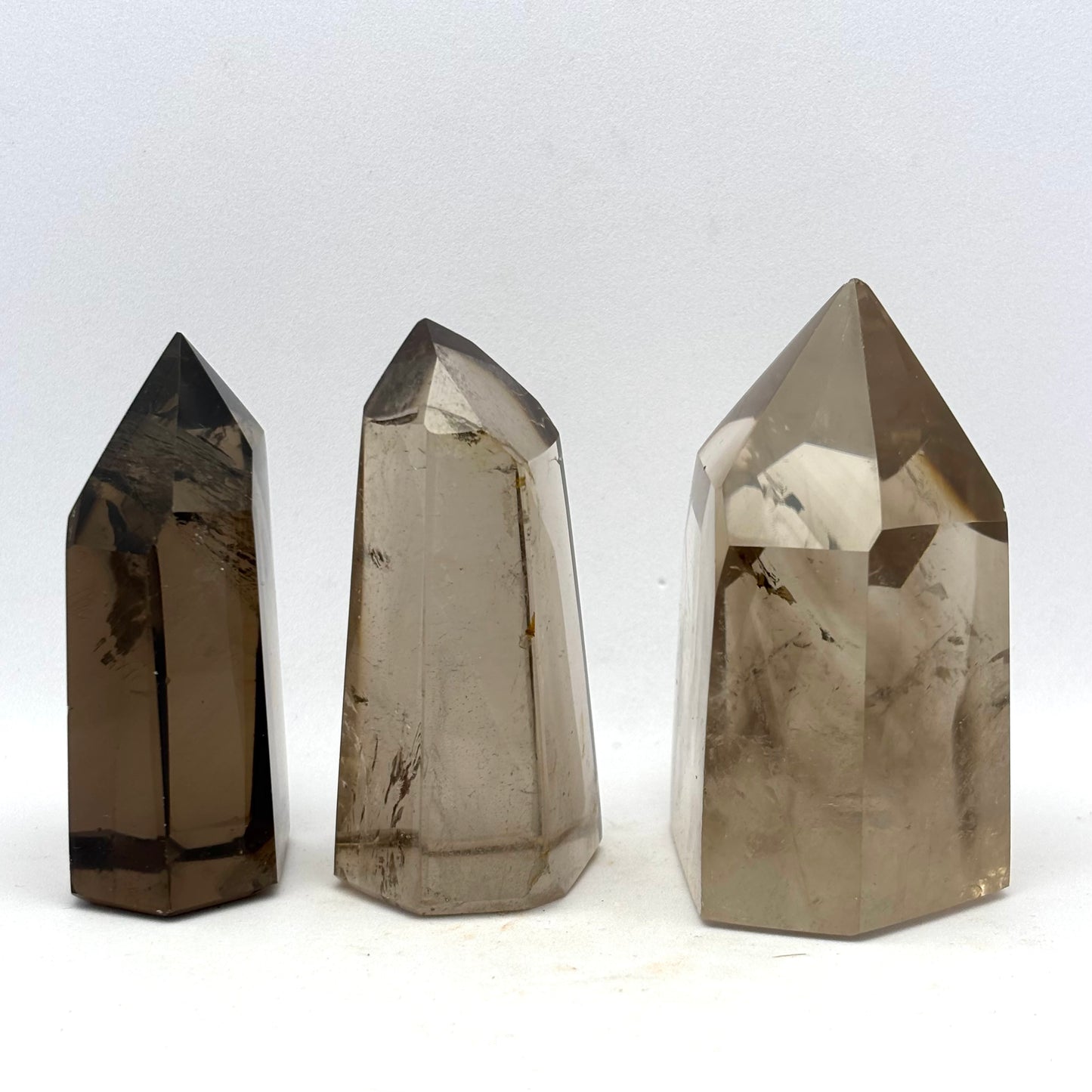 Røg kvarts trio super eksklusiv kvalitet | 5,8 - 6,4 cm Røg kvarts trio super eksklusiv kvalitet | 5,8 - 6,4 cm