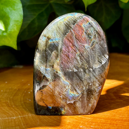 Labradorit skulptur 8 cm