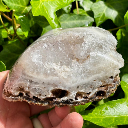 Agat og bjergkrystal geode, poleret 11 cm