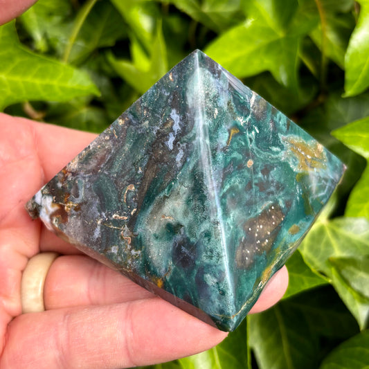 Billede af Ocean Jaspis pyramide 7 x 5,5 cm