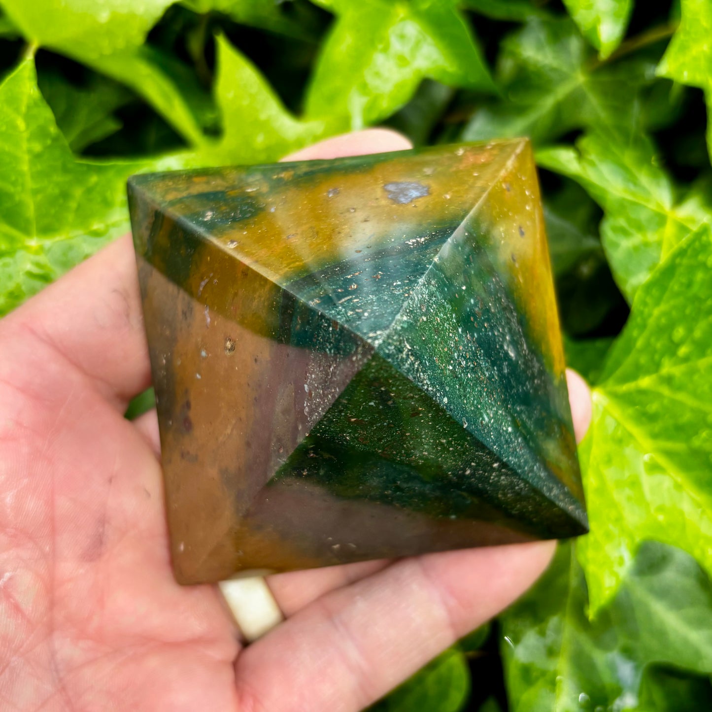 Ocean Jaspis pyramide 7,5 x 5,5 cm Ocean Jaspis pyramide 7,5 x 5,5 cm