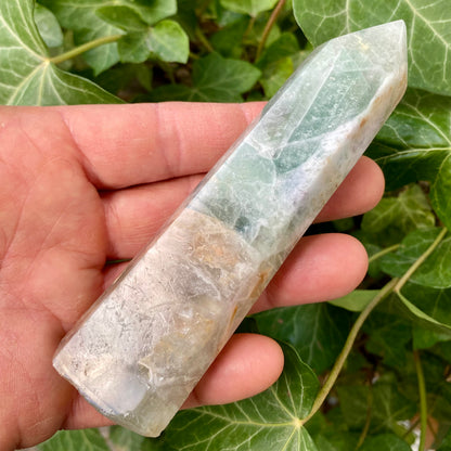 Fluorit Spids 13 cm grøn, 215 gram