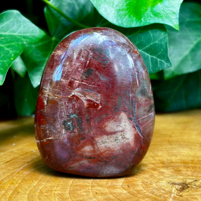 Forstenet træ skulptur 7,5 cm