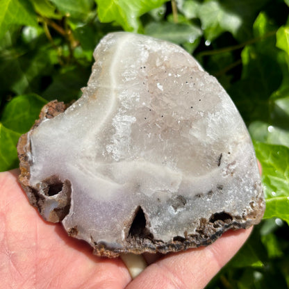 Agat og bjergkrystal geode, poleret 11 cm