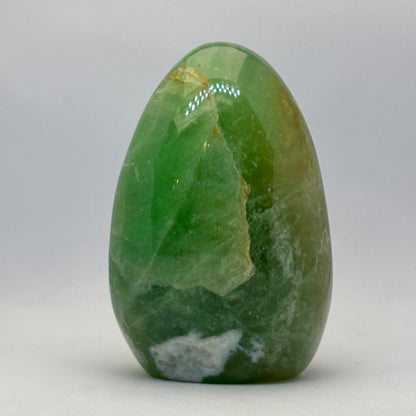 Grøn fluorit skulptur 12 cm | nr. 2