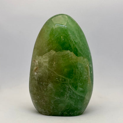 Grøn fluorit skulptur 12 cm | nr. 2