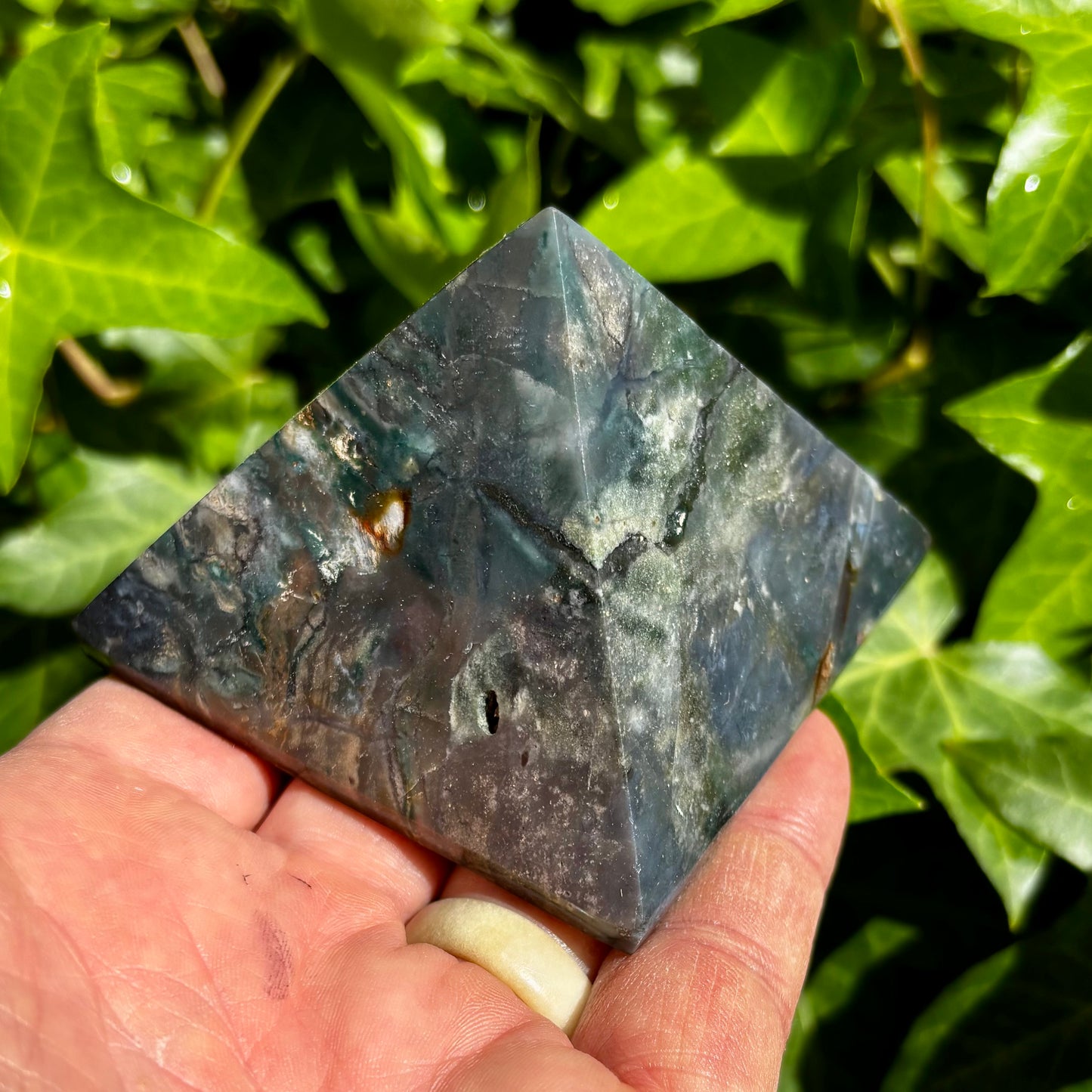 Ocean Jaspis pyramide 7,5 x 5,5 cm Ocean Jaspis pyramide 7,5 x 5,5 cm