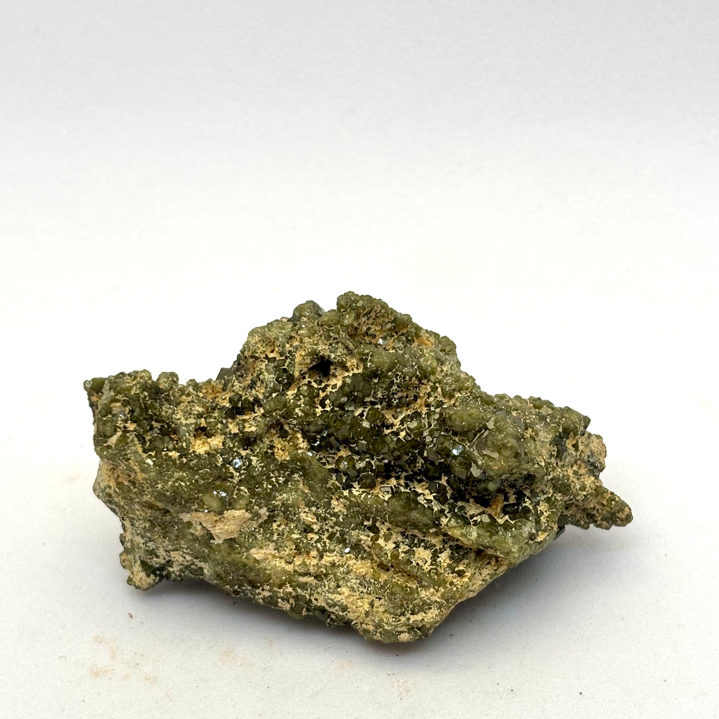 Grøn Granat / garnet klynge 5,5 cm | nr 6 Grøn Granat / garnet klynge 5,5 cm | nr 6