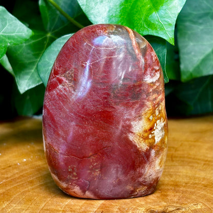 Forstenet træ skulptur 7,5 cm