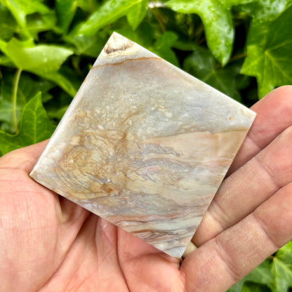Ocean Jaspis pyramide 7 x 5 cm