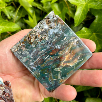 Ocean Jaspis pyramide 7 x 5,5 cm