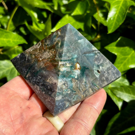 Billede af Ocean Jaspis pyramide 7,5 x 5,5 cm