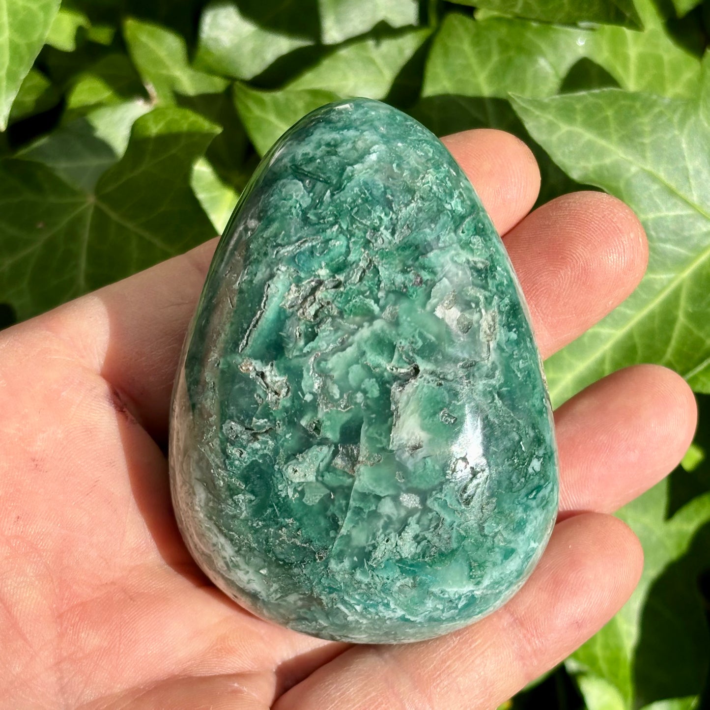 Krom Chalcedon palmstone | 7,5 cm nr 3 Krom Chalcedon palmstone | 7,5 cm nr 3