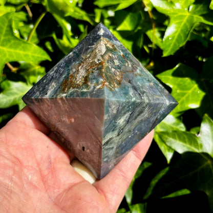 Ocean Jaspis pyramide 7,5 x 5,5 cm