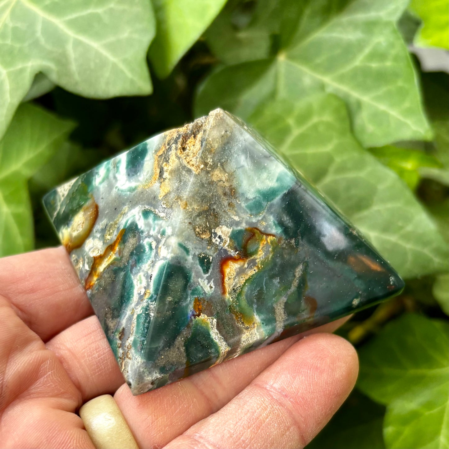 Ocean Jaspis pyramide 6,5 x 4 cm Ocean Jaspis pyramide 6,5 x 4 cm