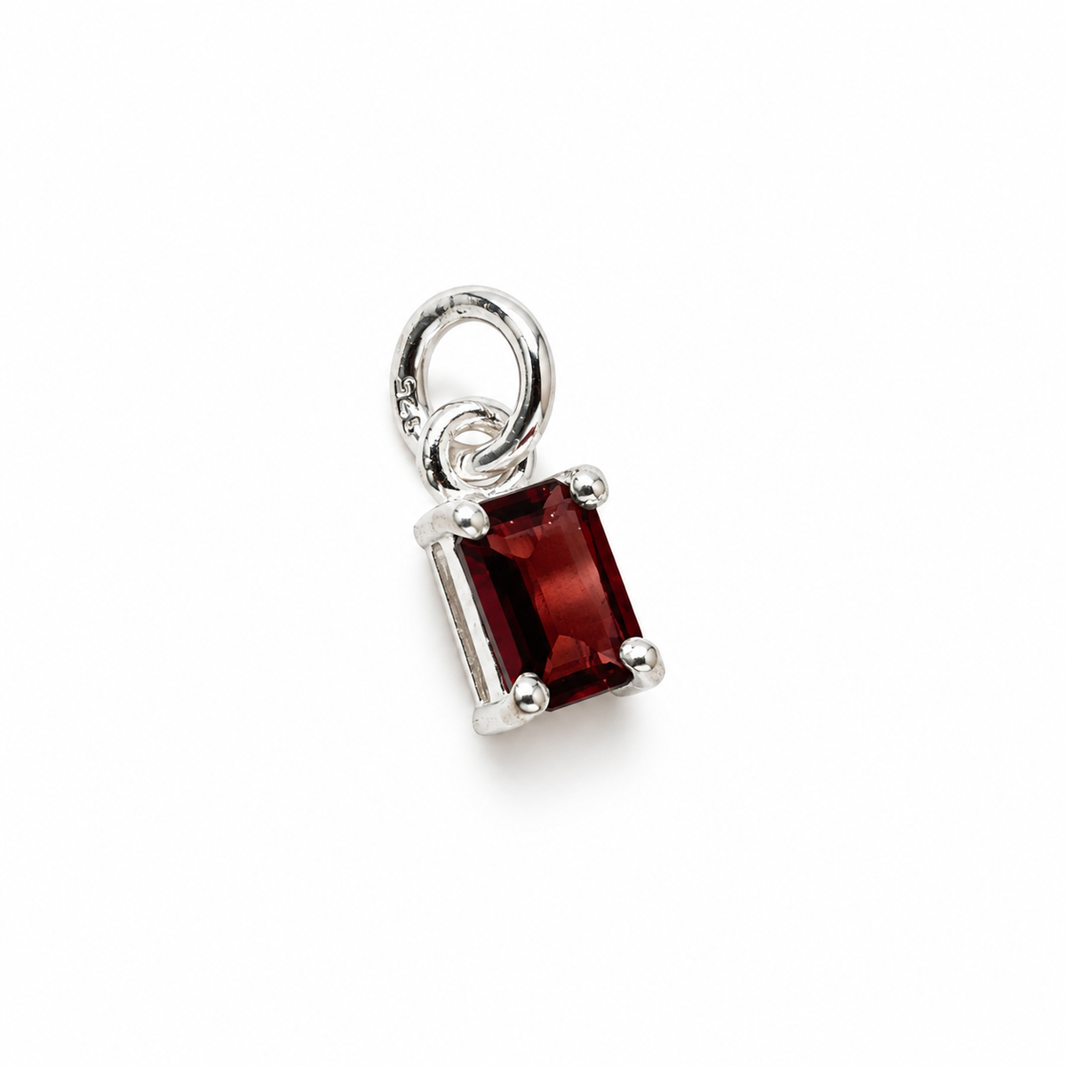 Garnet charm – 925 Sølv vedhæng Garnet charm – 925 Sølv vedhæng