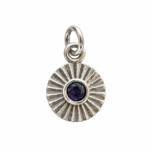 Billede af Iolit sunburst charm – 925 sølv vedhæng