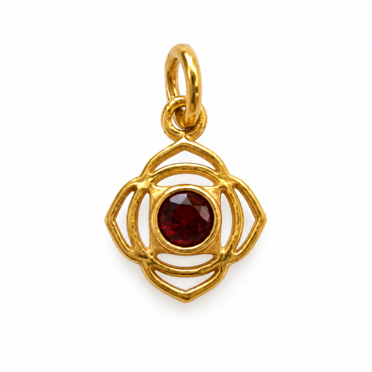 Billede af Garnet root chakra charm – 18k forgyldt sølv vedhæng