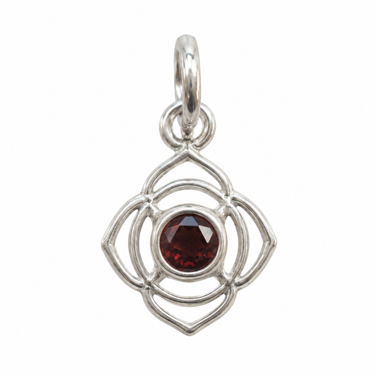 Billede af Garnet root chakra charm – 925 sølv vedhæng