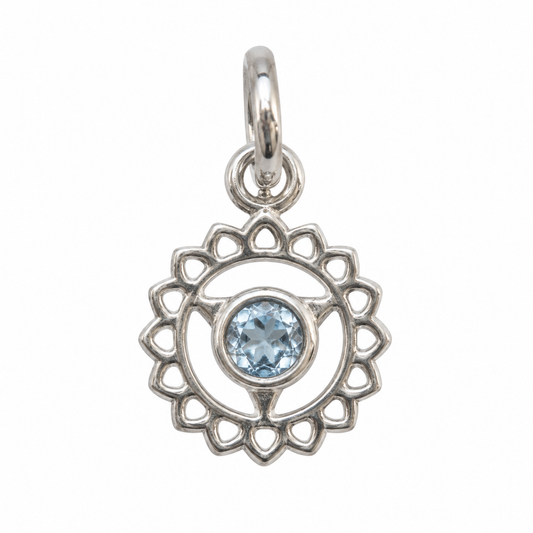 Billede af Blå Topaz Hals chakra charm – 925 sølv vedhæng