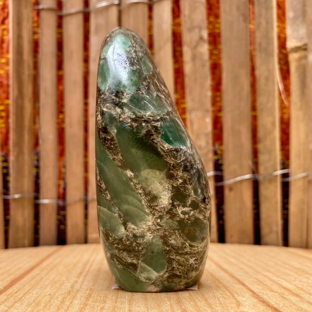 Krom muskovit skulptur 9 cm Krom muskovit skulptur 9 cm