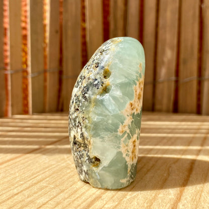 Grøn fluorit skulptur 5 cm