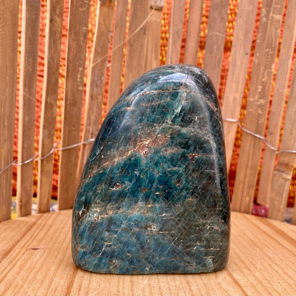 Apatit skulptur 10 cm