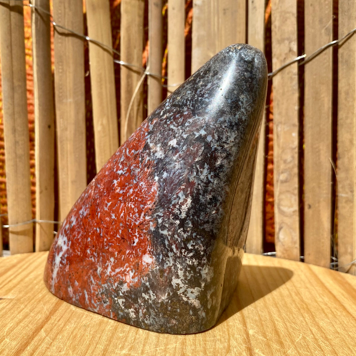 Bloodstone skulptur - 11 cm Bloodstone skulptur - 11 cm