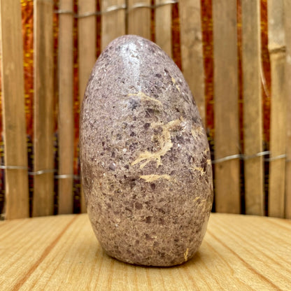 Lepidolit skulptur 9 cm